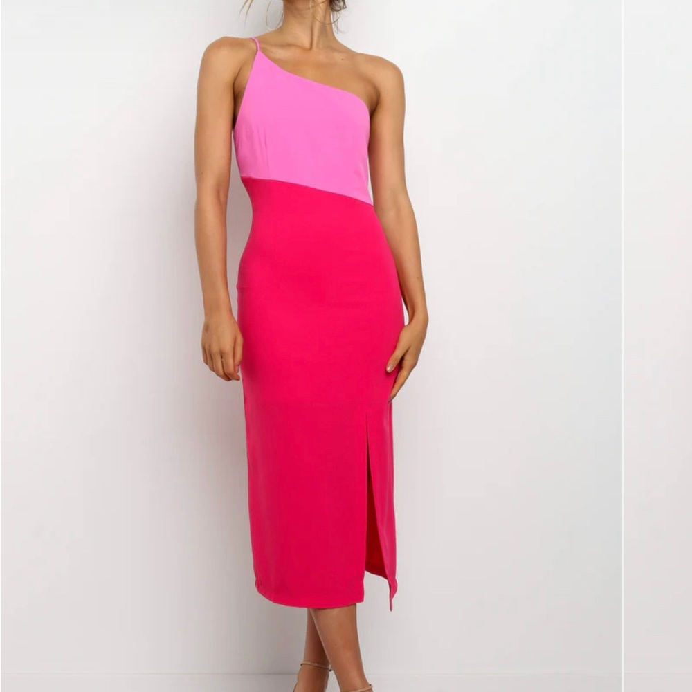 Beautiful dress for wedding guest